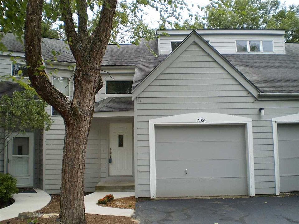 1st image of 1910 E Bay Pointe Dr