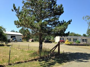 1697 Melrose Rd, Roseburg, OR 97471