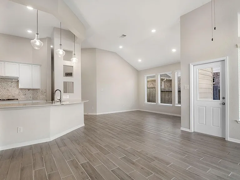 20118 Clear Ridge Ln — Photo 6