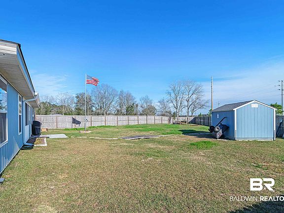 4th image of 18960 Chipola Dr