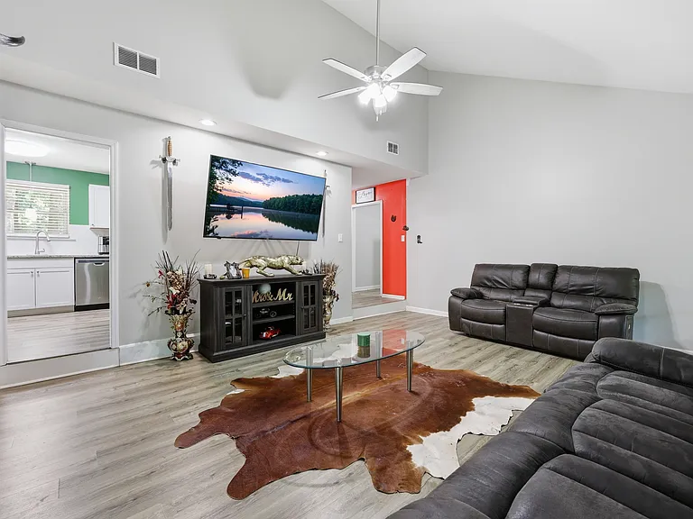 6123 Unity Ln NW — Photo 6