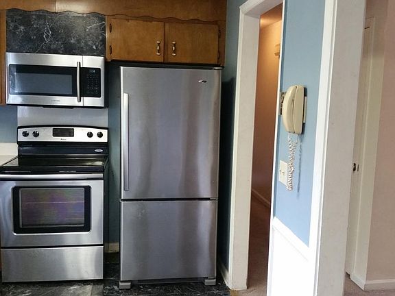 3rd image of 5974 Congress Ln