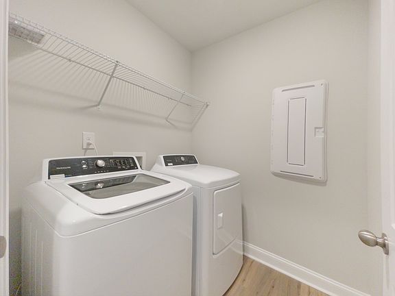 5th image of 1839 Catawba Ave