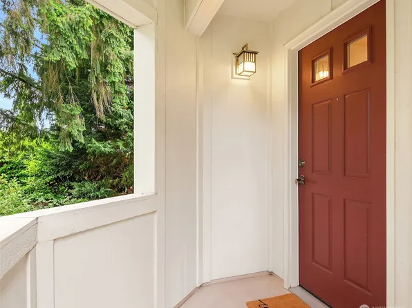 14651 NE 40th Street #F6, Bellevue, WA 98007
