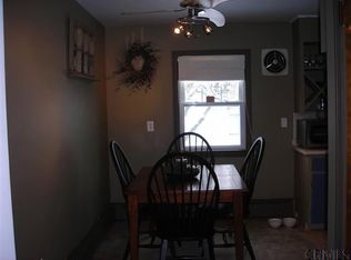 1075 Laura St, Schenectady, NY 12306