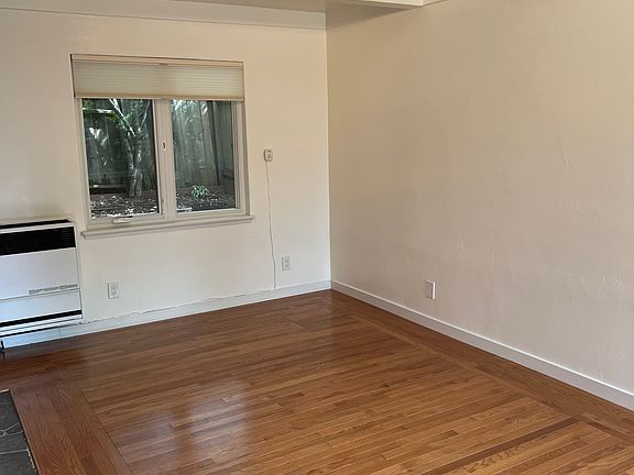 5th image of 1627 Grant St #D