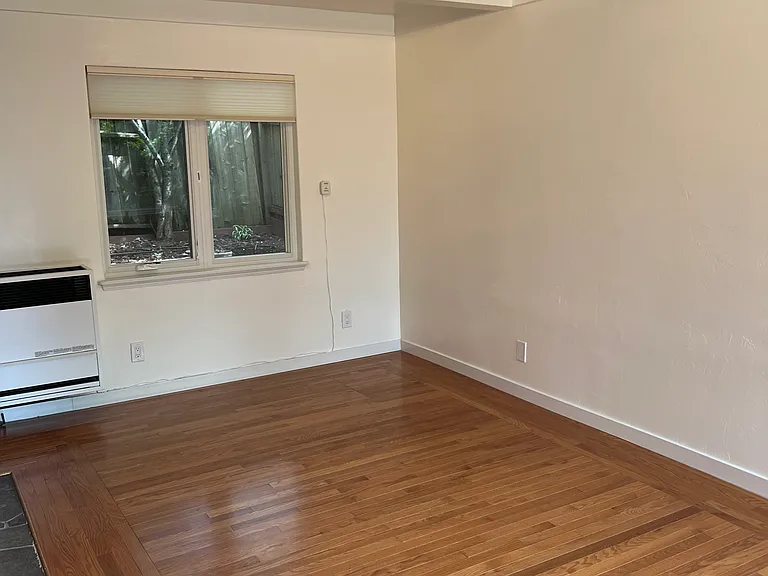 1627 Grant St #D — Photo 5