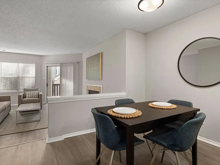 Spacious 1 & 2 Bedroom Apartments In Raleigh, NC