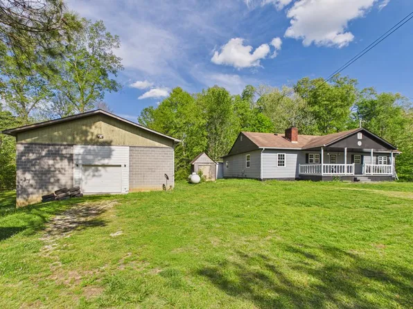 184 State Highway 1624, Flatgap, KY 41219