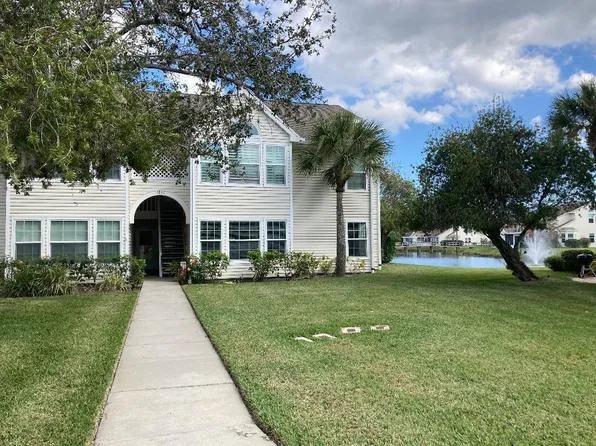 1860 Waterford Drive #253, Vero Beach, FL 32966