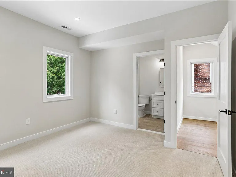 3929 Fulton St NW #A — Photo 28
