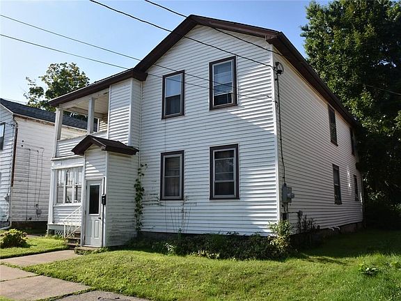 3rd image of 310 Poplar St