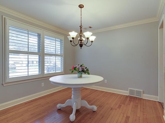 5th image of 3800 Highland Park Pl