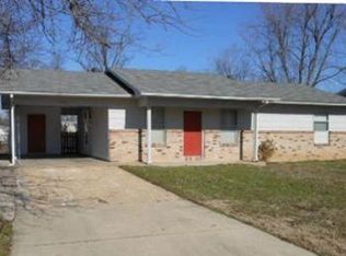 1006 Daisy Dr, Dexter, MO 63841