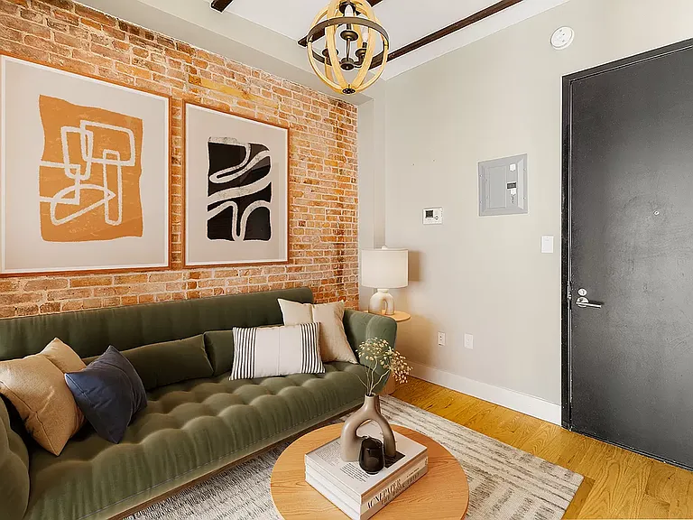 806 President St #3B — Photo 2