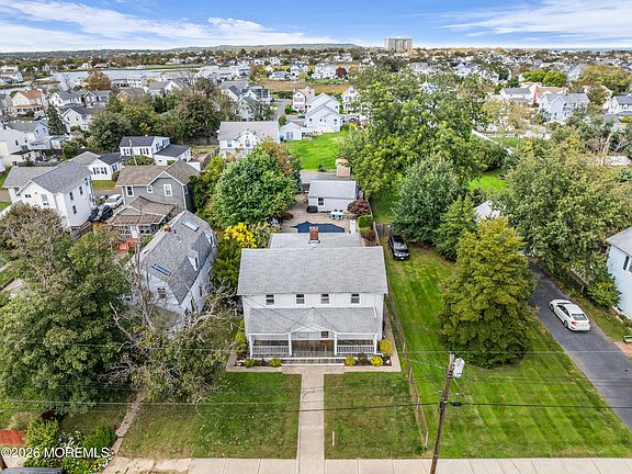 4th image of 79 White Street