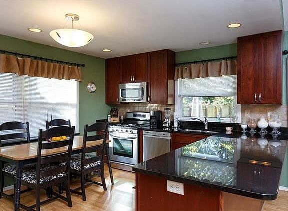 4th image of 607 Garden Leaf Ct