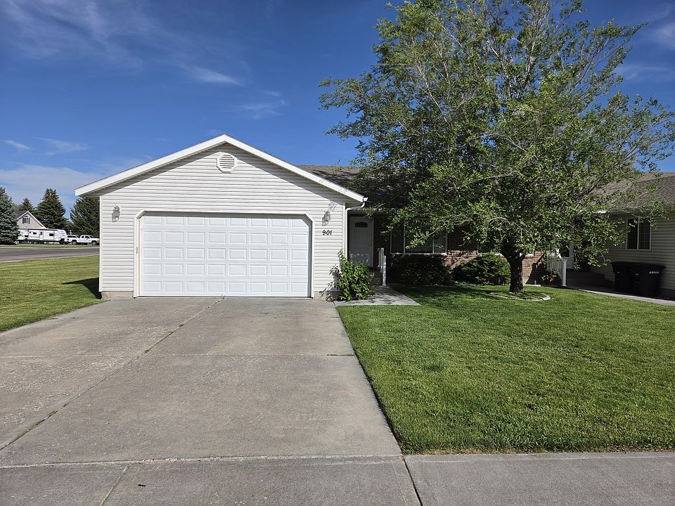 1st image of 901 Abigail Ct
