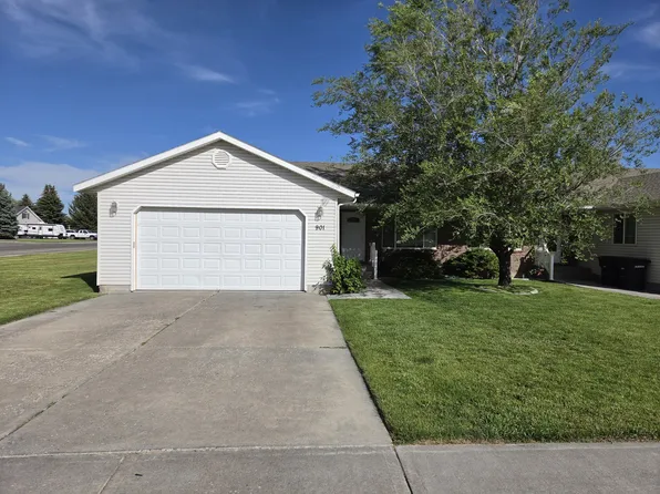 901 Abigail Ct, Idaho Falls, ID 83406