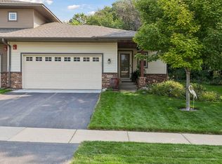 1324 Lylewood Pkwy, Carver, MN 55315