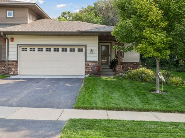 1324 Lylewood Pkwy, Carver, MN 55315