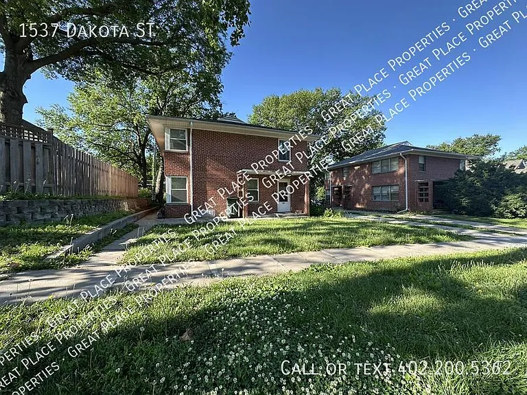 1537 Dakota St — Photo 2