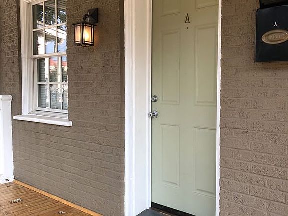 2nd image of 2310 Parkwood Ave APT A