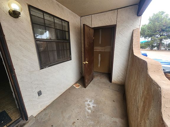 2nd image of 1840 S Locust St APT 2