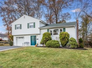 36 Ann St, Verona, NJ 07044