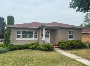 516 Jefferson St, Algoma, WI 54201