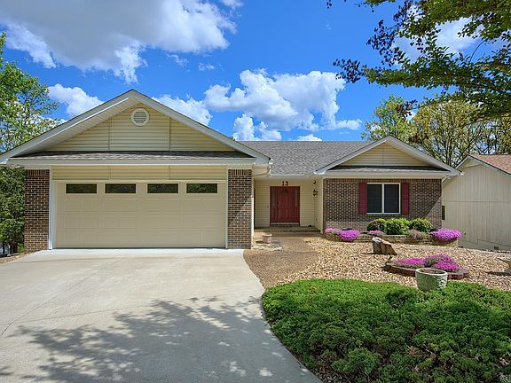 4th image of 13 Zaragoza Ln