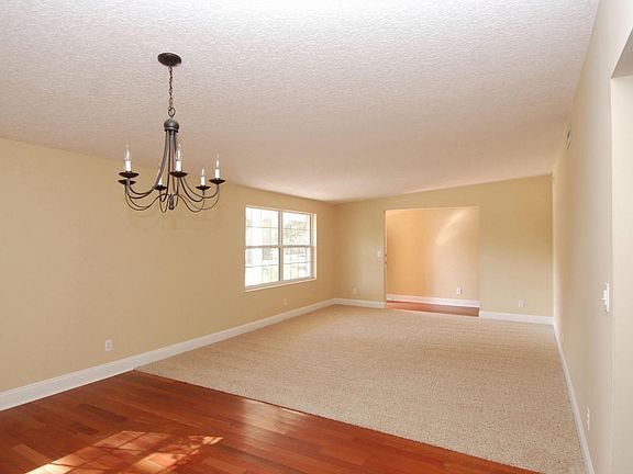 5th image of 5901 Dian Wood Dr