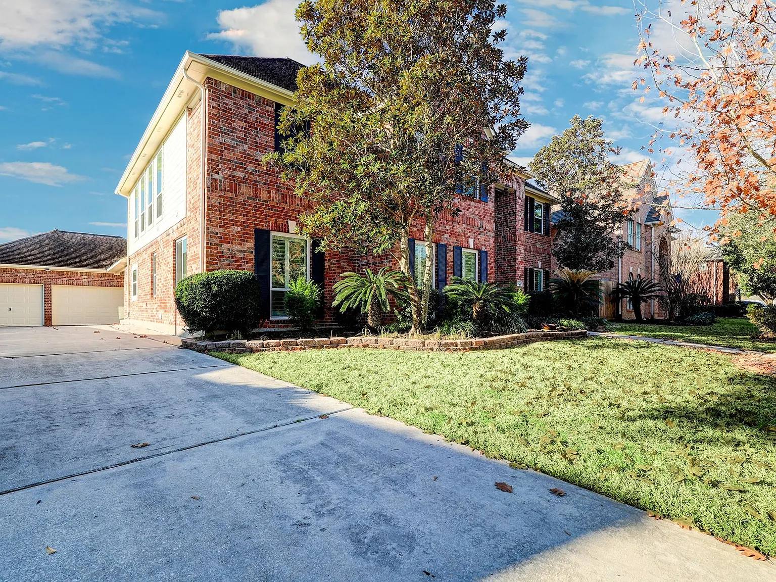 4 bed, 3.5 bath, 4041 sqft, $4,600 — Photo 3