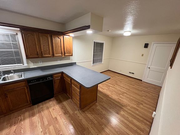 5th image of 1327 Lakeland Ave #A
