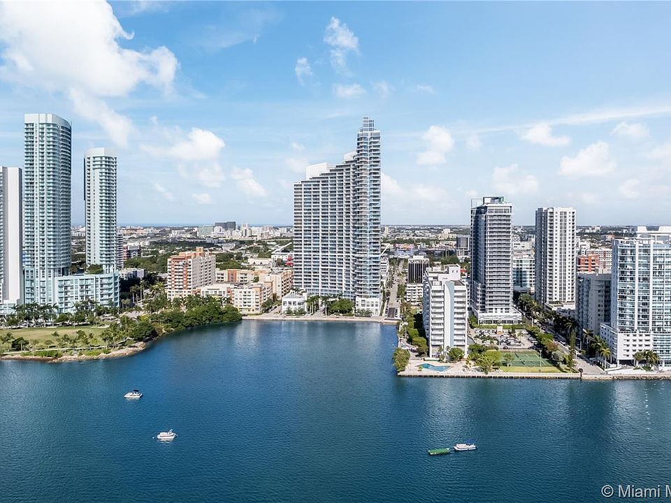 1st image of 2020 N Bayshore Dr APT 3405