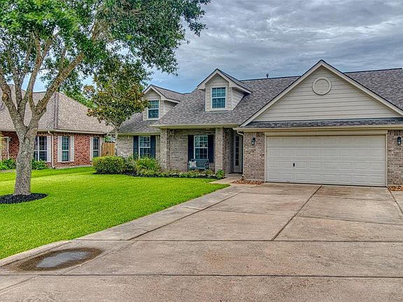 3rd image of 3819 Candlewood Cir