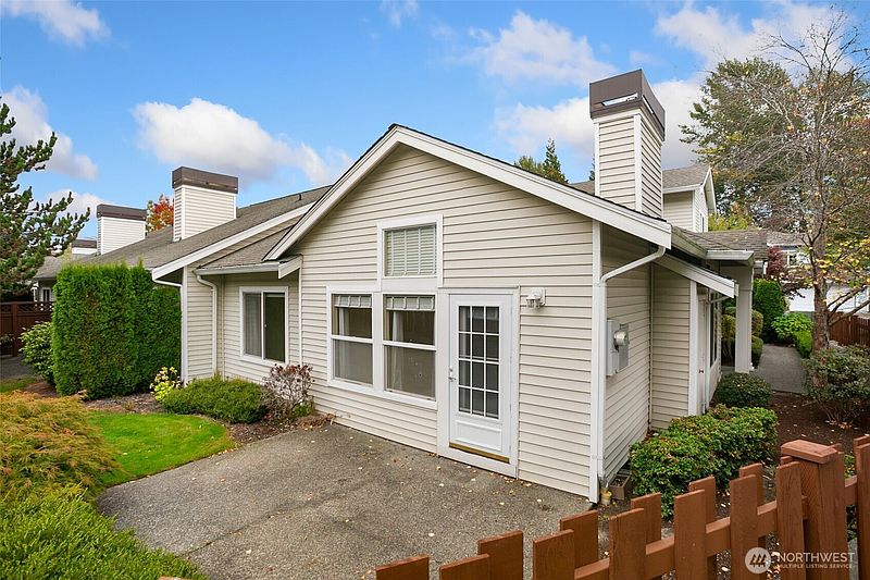 3rd image of 22109 43rd Avenue S