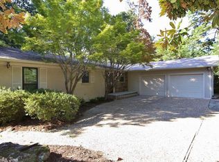 6 Foxhunt Trl, Little Rock, AR 72227