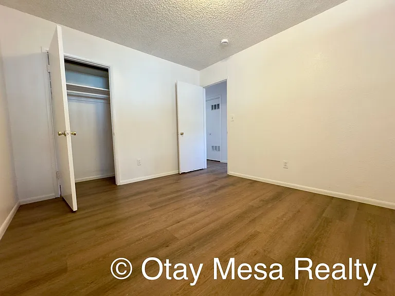 1105 Elder Ave — Photo 9