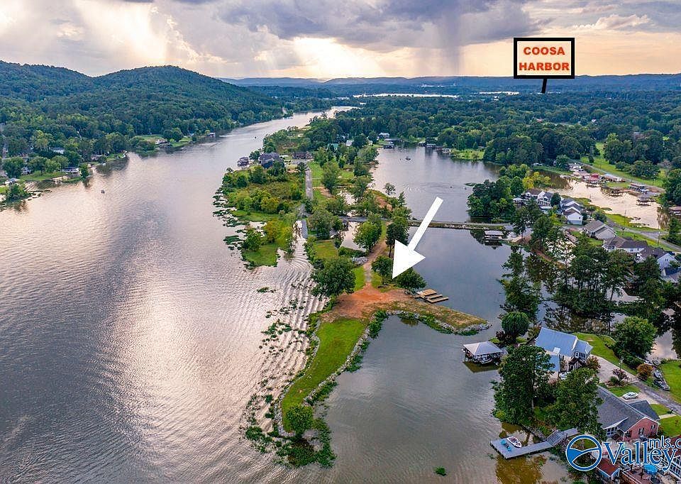 1st image of 70 / Camden Cove Point