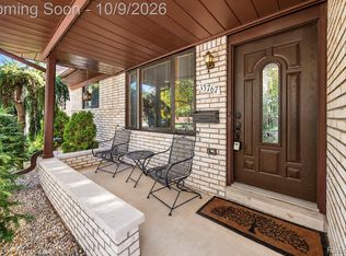 13767 Hamilton St, Riverview, MI 48193