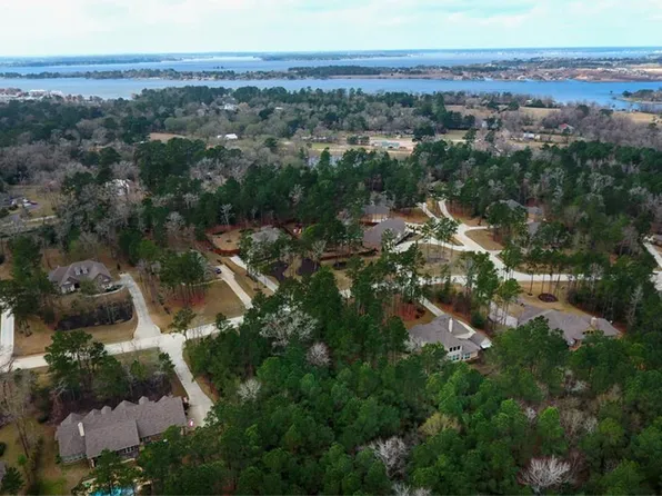 9622 Longmire Creek Way, Conroe, TX 77304