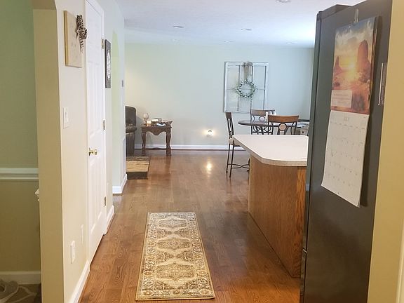 5th image of 155 Talbott Dr