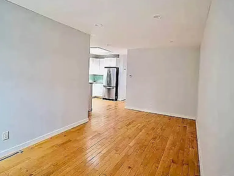 1170 Madison St #2 — Photo 9