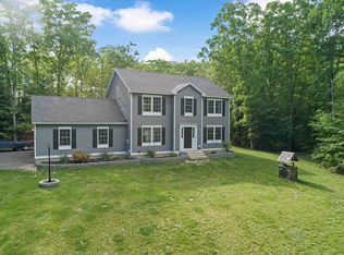 142 Mountain Rd, Epsom, NH 03234