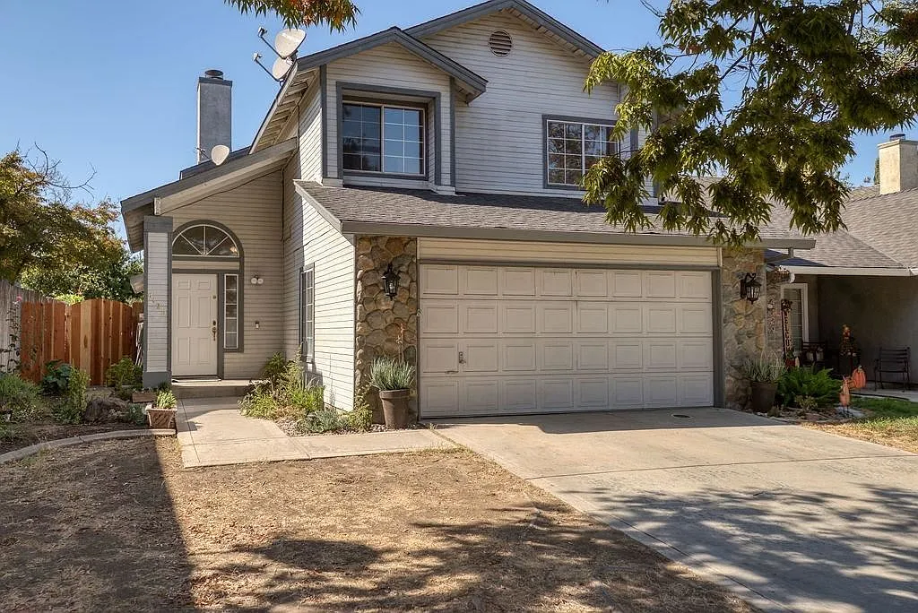 4125 Woodwind Ct photo 1