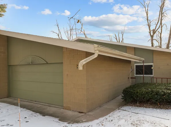 1240 W Nicolet Cir, Appleton, WI 54914
