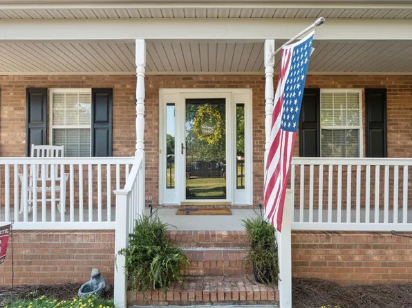 218 Transou Dr, Lexington, NC 27295
