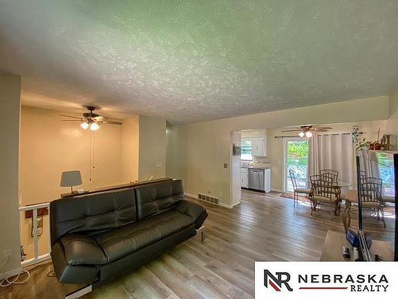 4th image of 4813 N 130th Cir