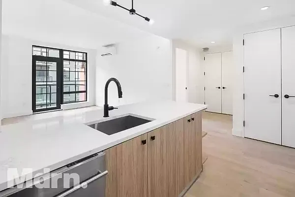 Rented by Owner | media 9